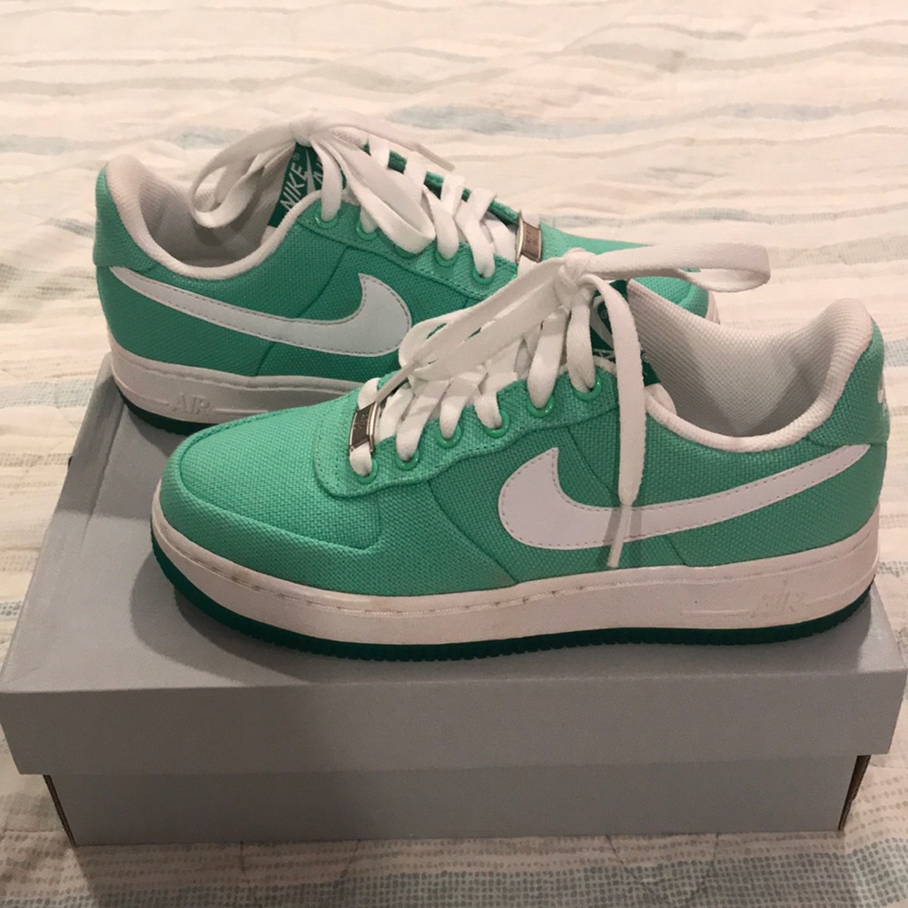 Women’s Nike Air Force 1 Low Canvas